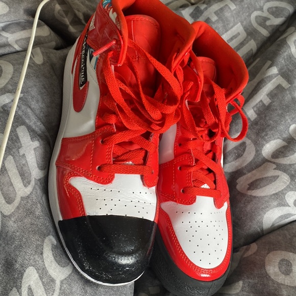 Nike shoes professionally made into curling shoes. Worn 1/2 a season. - Picture 2 of 6